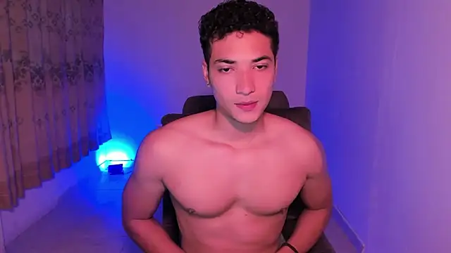 Snapshot of MitchellXD chatting on 01-16-26, 04:00 MitchellXD online show from 01-16-26, 04:00