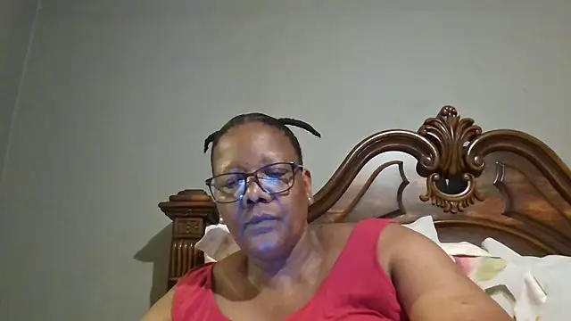 SEXYBOOBSNASS online show from 01-21-25, 08:43