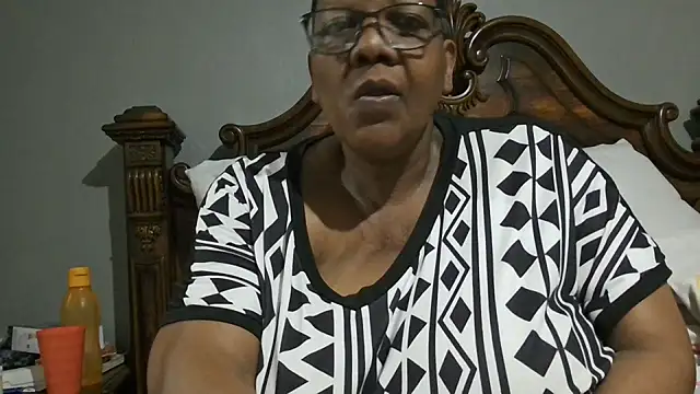 SEXYBOOBSNASS online show from 10-17-25, 03:10