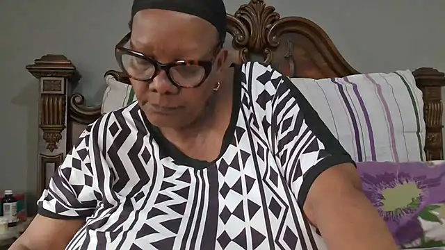 SEXYBOOBSNASS online show from 11-15-25, 11:40