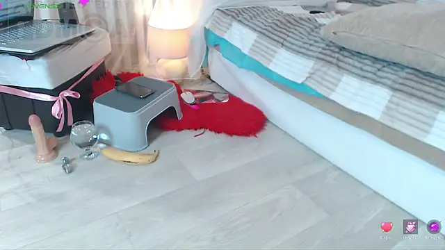 Snapshot of sexyshowow chatting on 02-26-25, 04:45 sexyshowow online show from 02-26-25, 04:45