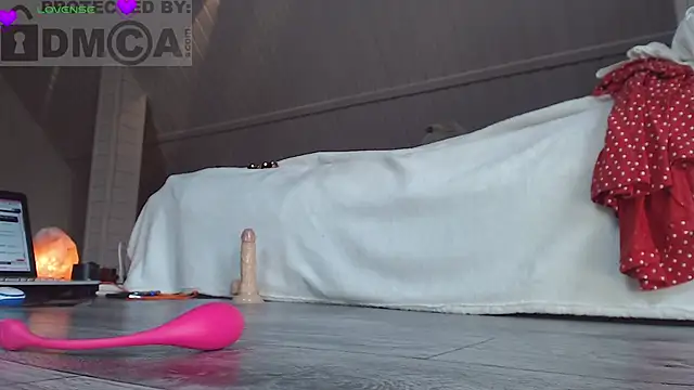 Snapshot of sexyshowow chatting on 09-11-25, 03:12 sexyshowow online show from 09-11-25, 03:12