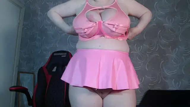 Stunningboobs online show from 12-18-25, 08:37