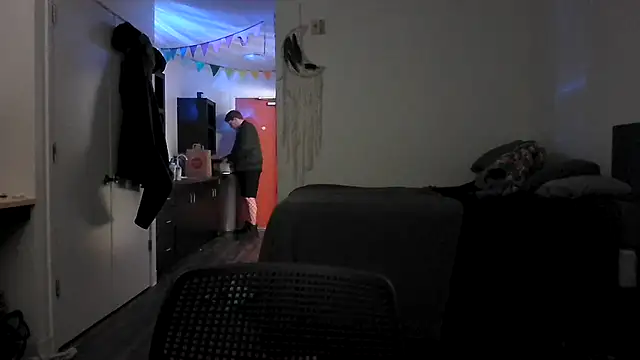 Snapshot of SilasRed chatting on 12-30-24, 02:20 SilasRed online show from 12-30-24, 02:20