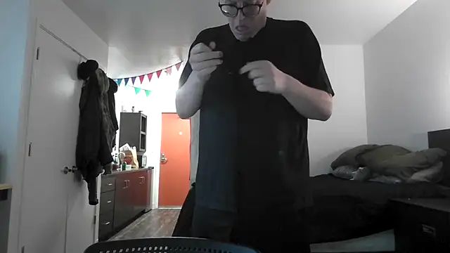 Snapshot of SilasRed chatting on 01-01-25, 09:31 SilasRed online show from 01-01-25, 09:31