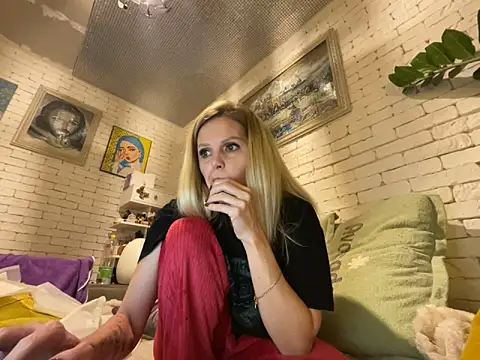 Angel girllovemy online show from 02-04-25, 05:12