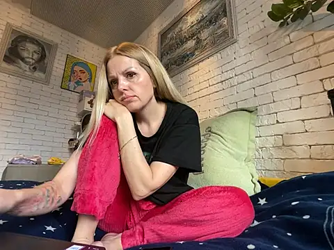 Angel girllovemy online show from 02-08-25, 08:42