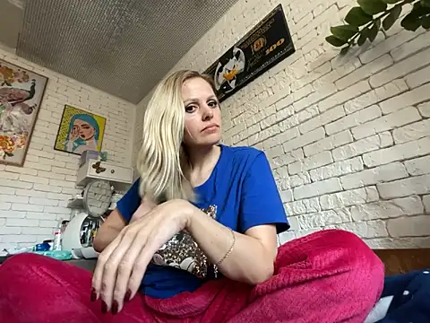 Angel girllovemy online show from 02-18-25, 09:32