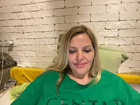 Angel girllovemy online show from 03-21-25, 04:51