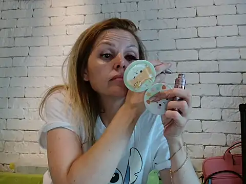 Angel girllovemy online show from 09-10-25, 07:41