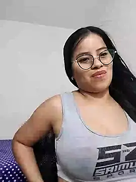 charlotte moineau online show from 02-07-25, 10:41