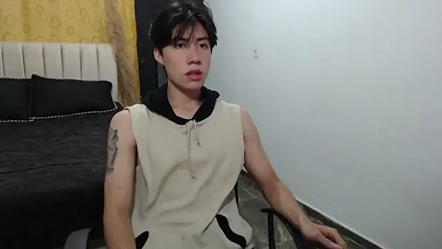 Elio-cam online show from 12-11-24, 08:47