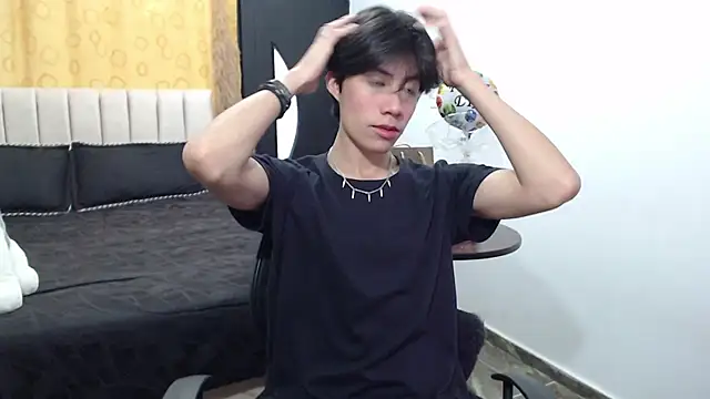 Elio-cam online show from 01-04-25, 02:25