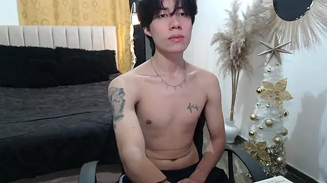 Elio-cam online show from 12-17-25, 02:50