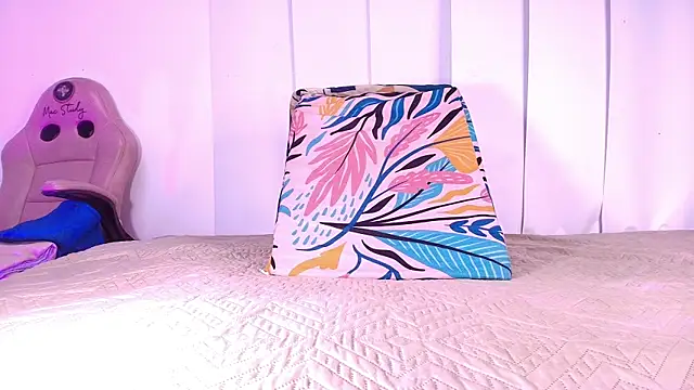 raven lilith  online show from 10-26-25, 03:12