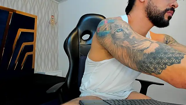 Snapshot of Petesevans chatting on 09-16-25, 12:11 Petesevans online show from 09-16-25, 12:11