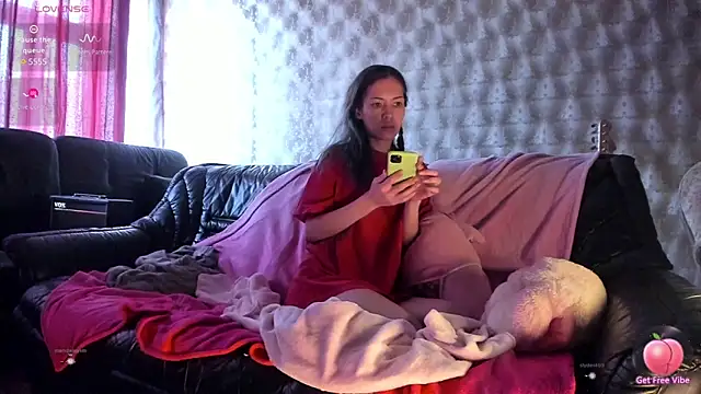 Snapshot of Milena_joline chatting on 02-16-25, 09:04 Milena joline online show from 02-16-25, 09:04