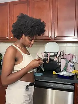 mochamimi online show from 10-25-25, 09:31