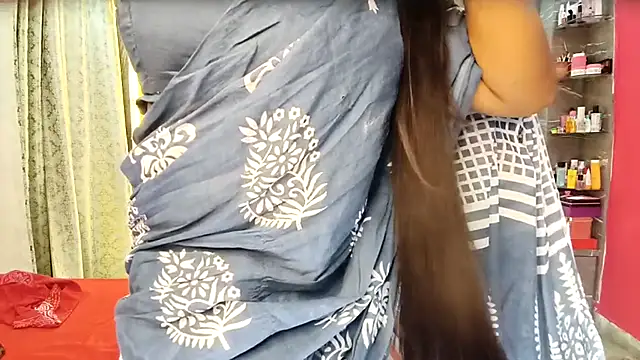 Snapshot of MAN-MOHINI-21 chatting on 02-17-25, 01:42 MAN-MOHINI-21 online show from 02-17-25, 01:42