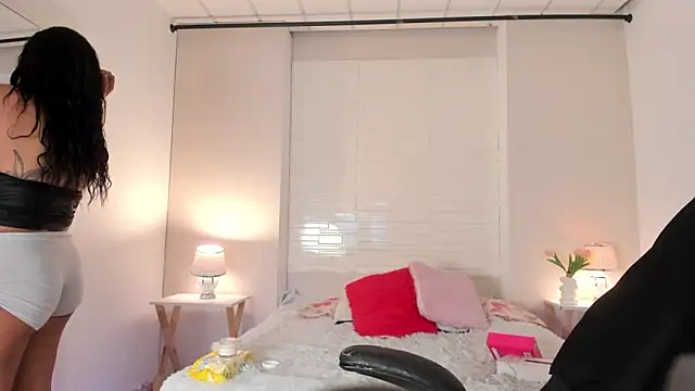 SophiaaStone online show from 02-09-26, 12:20