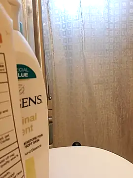 Snapshot of Bigstiffyuh chatting on 11-08-25, 12:11 Bigstiffyuh online show from 11-08-25, 12:11