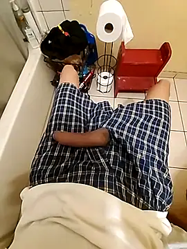 Snapshot of Bigstiffyuh chatting on 11-16-25, 02:44 Bigstiffyuh online show from 11-16-25, 02:44