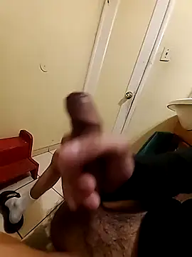 Snapshot of Bigstiffyuh chatting on 11-20-25, 01:22 Bigstiffyuh online show from 11-20-25, 01:22