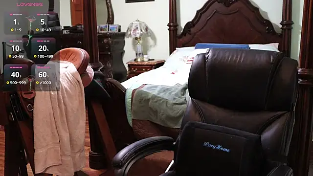 Snapshot of thornburyrose chatting on 12-08-24, 01:56 thornburyrose online show from 12-08-24, 01:56