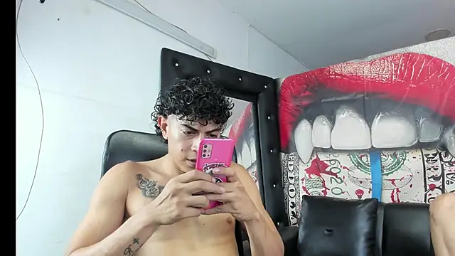 Strongernastyx online show from 01-24-25, 10:19