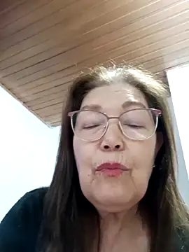 Vicky Rosse online show from 02-27-25, 07:37