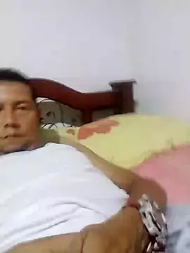 Lachuchaenlacara1988 online show from 12-22-24, 03:00