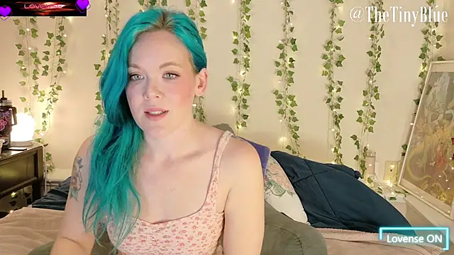 thetinyblue online show from 11-18-25, 06:23