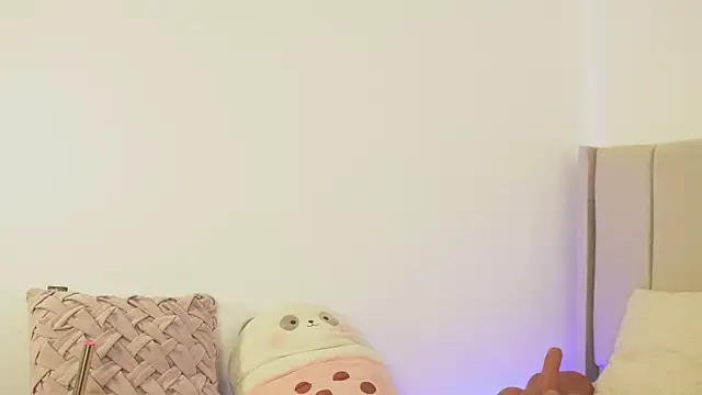 Snapshot of vicky_rachell chatting on 11-25-25, 02:28 vicky rachell online show from 11-25-25, 02:28