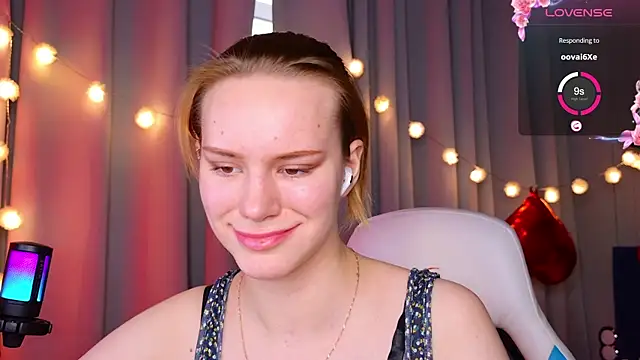 Ramona    online show from 02-04-25, 12:44