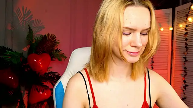 Snapshot of Ramona___ chatting on 02-12-26, 06:19 Ramona online show from 02-12-26, 06:19