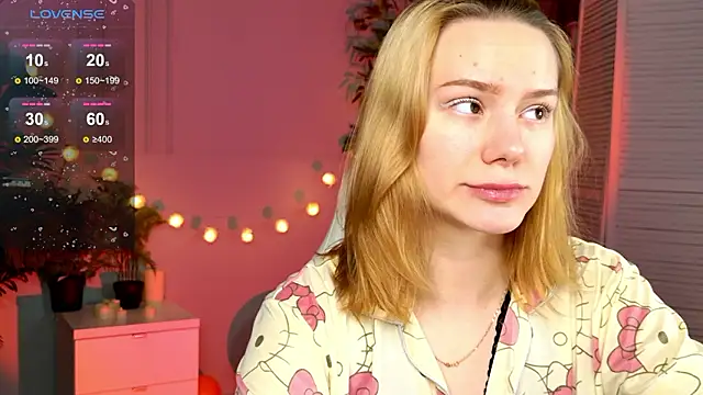 Snapshot of Ramona___ chatting on 03-03-26, 06:08 Ramona online show from 03-03-26, 06:08