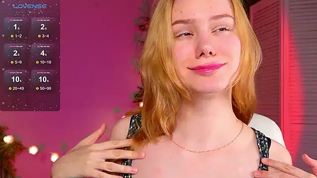 Snapshot of Ramona___ chatting on 03-21-26, 08:19 Ramona online show from 03-21-26, 08:19