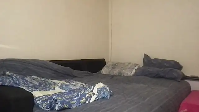 BigGuyMuscle online show from 10-21-25, 06:03