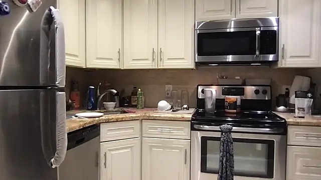 Snapshot of BigGuyMuscle chatting on 01-19-26, 07:01 BigGuyMuscle online show from 01-19-26, 07:01