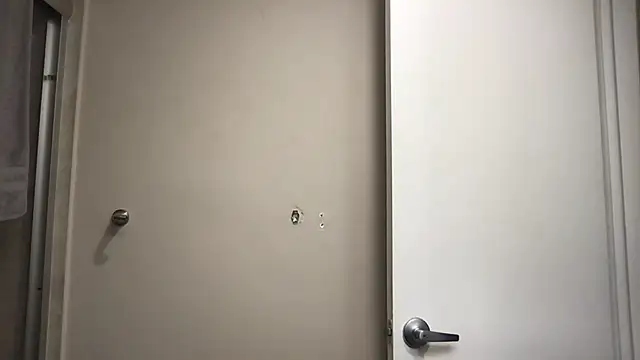 Snapshot of BigGuyMuscle chatting on 02-13-26, 03:24 BigGuyMuscle online show from 02-13-26, 03:24