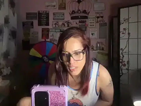 Snapshot of latinacubana chatting on 03-10-25, 12:18 latinacubana online show from 03-10-25, 12:18