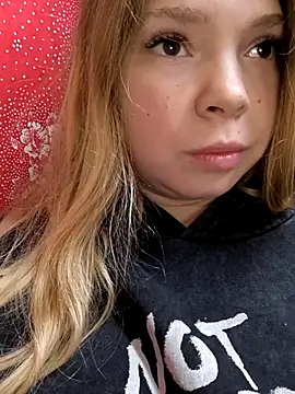 Zuli Kiska online show from 11-12-25, 11:25