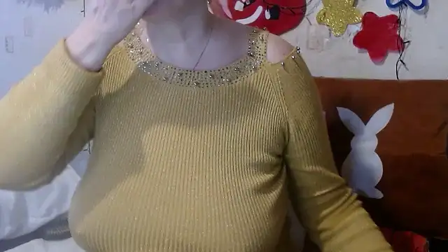 QueenLana online show from 01-22-25, 01:21
