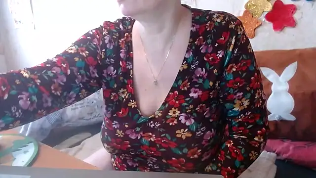 QueenLana online show from 02-06-25, 10:15