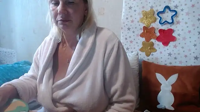 QueenLana online show from 09-08-25, 02:38