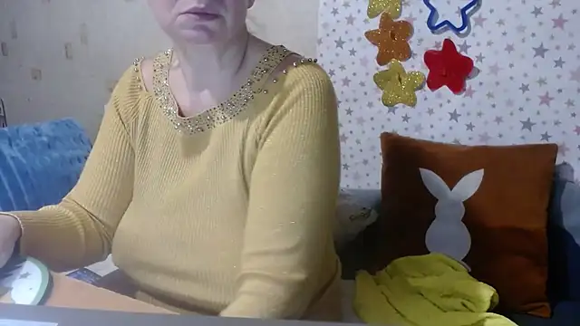 QueenLana online show from 11-07-25, 04:12