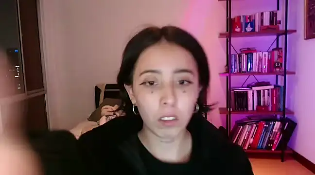 Snapshot of babyluna_8_8 chatting on 02-27-25, 05:45 babyluna 8 8 online show from 02-27-25, 05:45