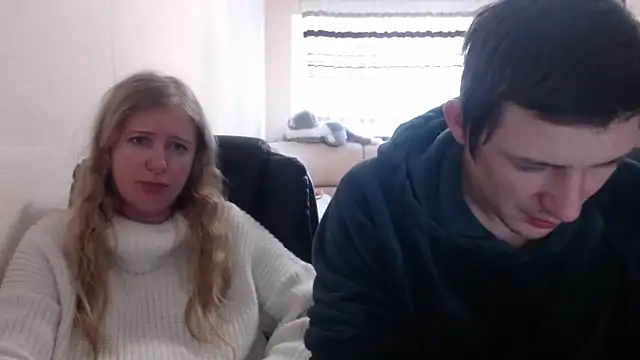 PeterAndJen online show from 03-05-25, 12:00