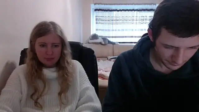 PeterAndJen online show from 03-06-25, 07:03