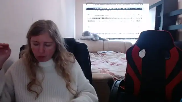 PeterAndJen online show from 03-06-25, 10:09